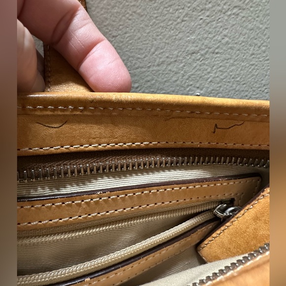Coach Stylish Tan and Black Tote Bag - Picture 2 of 6